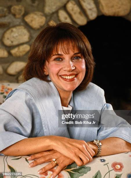 Cindy Williams Photos and Premium High Res Pictures - Getty Images