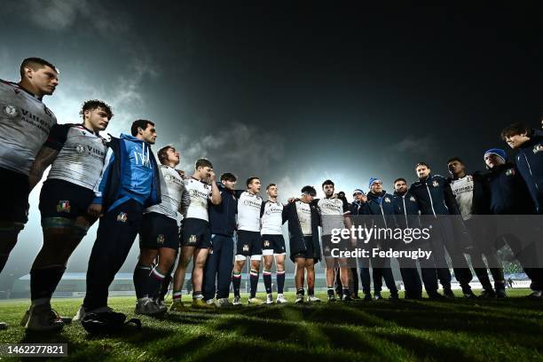 Massimo Brunello head coach of Italy talks to his players during the U20 Six Nations Rugby match between Italy and France at Stadio comunale di...