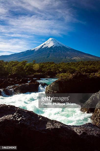 volcan osorno - puerto montt stock pictures, royalty-free photos & images