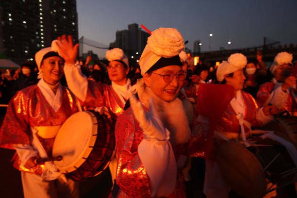KOR: South Koreans Celebrate Daeboreum Fire Festival