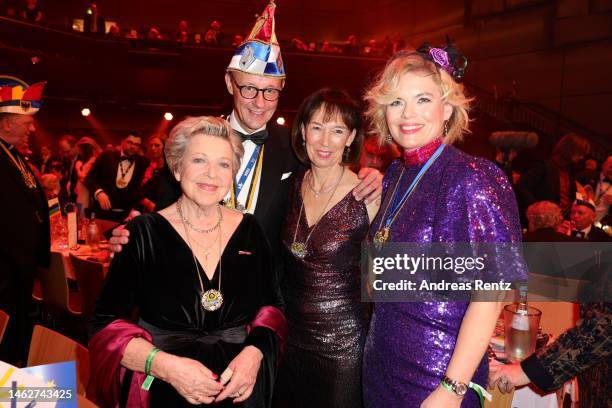 Marie-Luise Marjan, Friedrich Merz with his wife Charlotte Merz and Julia Kloeckner attend the "Wider den tierischen Ernst" award ceremony during the...