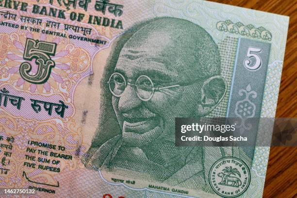 mahatma gandhi portrait - gandhi stock-fotos und bilder