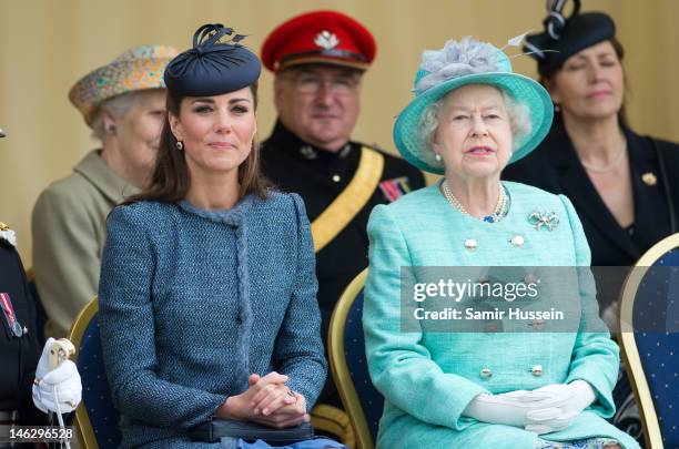 Queen Elizabeth II and Catherine, Duchess of Cambridge attend Vernon Park during a Diamond Jubilee visit to Nottingham on June 13, 2012 in...