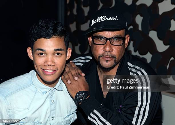 Fegan Roshon Fegan and his father Roy Fegan attend a fan meet and greet at ...
