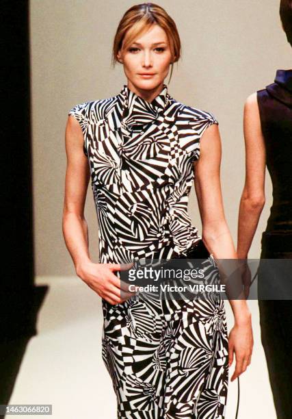 Carla Bruni Sarkozy walks the runway at the Paco Rabanne Ready to Wear Fall/Winter 1996-1997 fashion show during the Paris Fashion Week in March,...