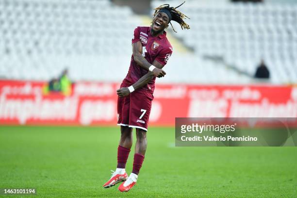 Yann Karamoh of Torino FC celebrates after scoring the team's first goal during the Serie A match between Torino FC and Udinese Calcio at Stadio...