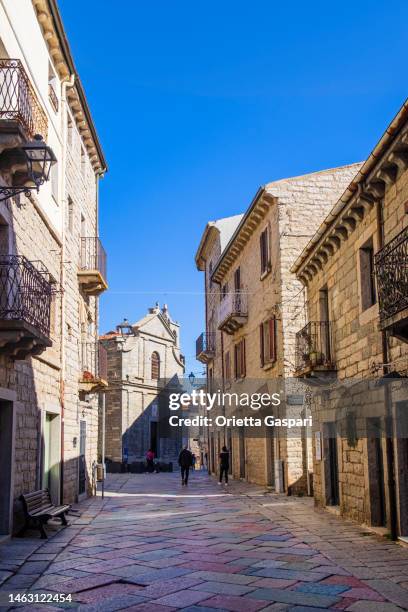 via roma in the old town of tempio pausania - sardinia - tempio pausania stock pictures, royalty-free photos & images