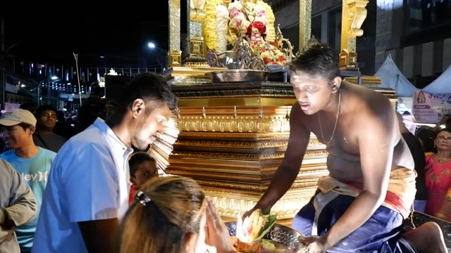 IDN: Indonesian Hindu-Tamil Devotees Celebrate Thaipusam Festival