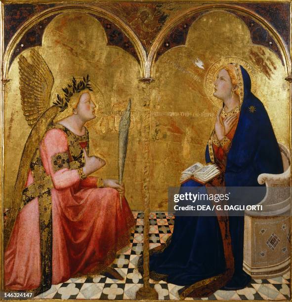 Siena, Pinacoteca Nazionale , Buonsignori Palace Annunciation by Ambrogio Lorenzetti , tempera and gold on wood, 127x120 cm.