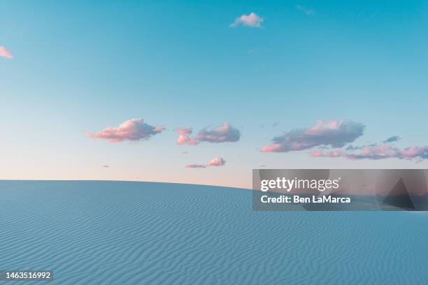 white sands national monument 50 - blue hour imagens e fotografias de stock