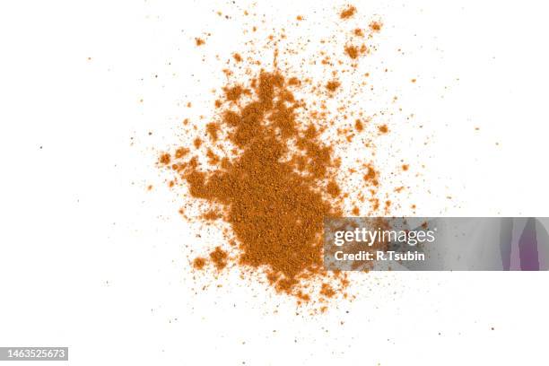 cinnamon powder isolated on a white background - canela imagens e fotografias de stock