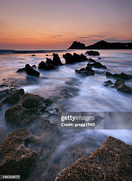 devil's teeth - gower peninsula stock-fotos und bilder