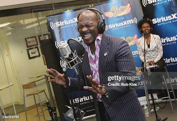 BeBe Winans performs live during a special edition of his SiriusXM show, "The BeBe Experience," on Praise in the SiriusXM Studio on June 14, 2012 in...