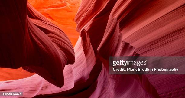 desert angel - slot canyon stockfoto's en -beelden
