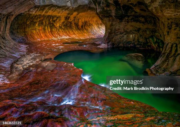 the subway - rock formation stock pictures, royalty-free photos & images