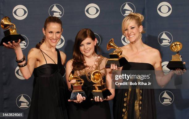 Winners Dixie Chicks members : Emily Strayer, Natalie Maines and Martie Maguire at the 49th annual Grammy Awards, September 11, 2007 at Staples...