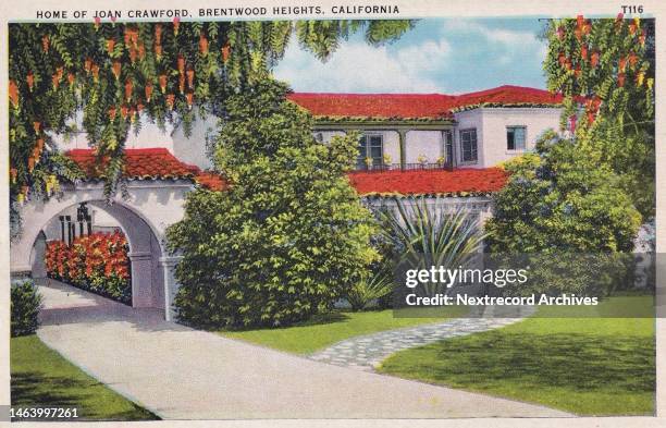 Vintage souvenir postcard published circa 1936 from the Homes of the Stars series, depicting mansions and grand estates of Hollywood celebrities in...