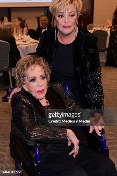 Silvia Pinal and Sylvia Pasquel pose for a photo during the red carpet for the "Mexico en tus Manos" tribute award to Silvia Pinal at Fraternidad...