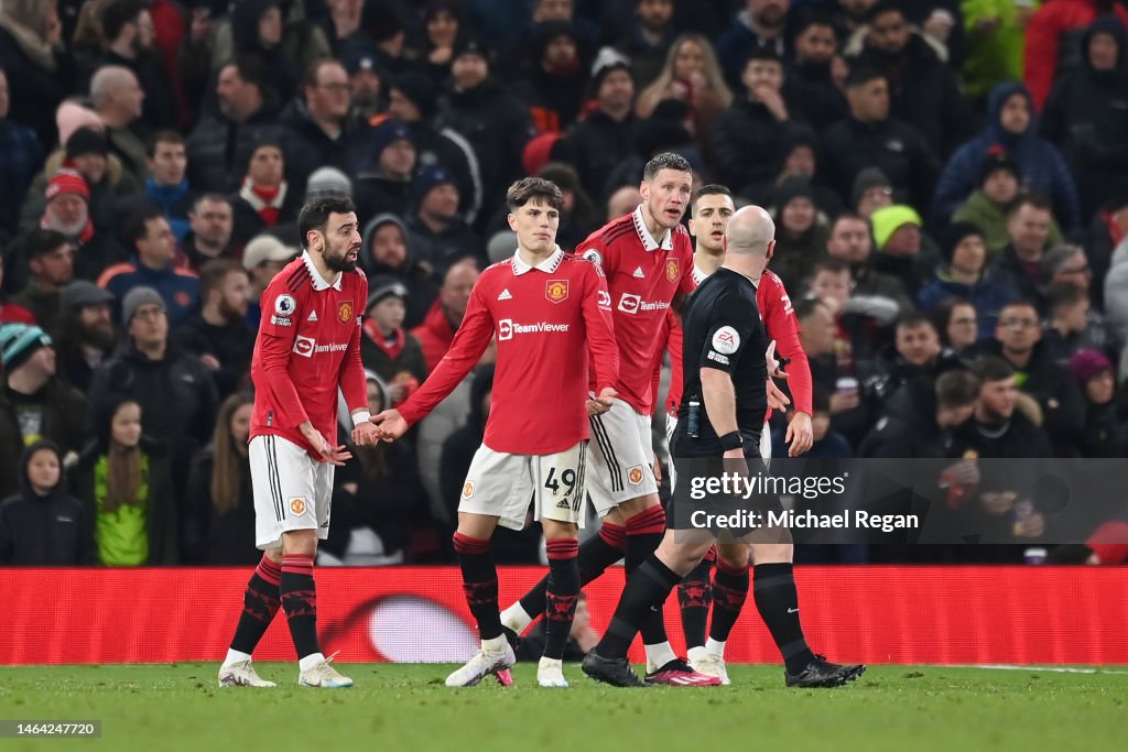 Manchester United v Leeds United - Premier League