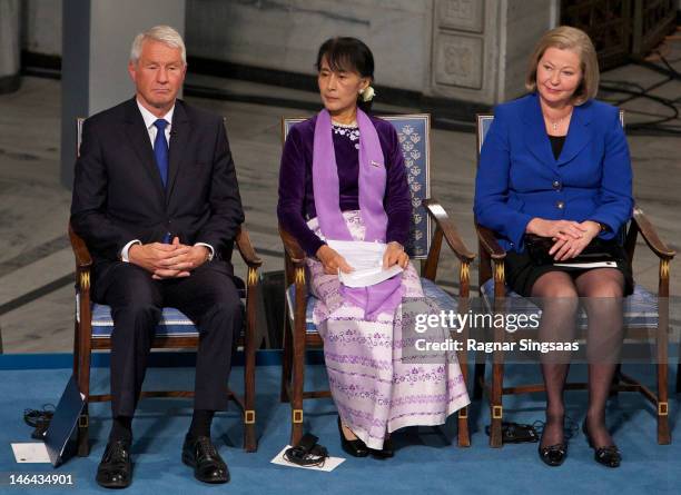 Chair of the Nobel Committee Thorbjorn Jagland, Nobel Laureate Aung San Suu Kyi and Deputy chair of the Nobel Committee Kaci Kullmann Five attend the...