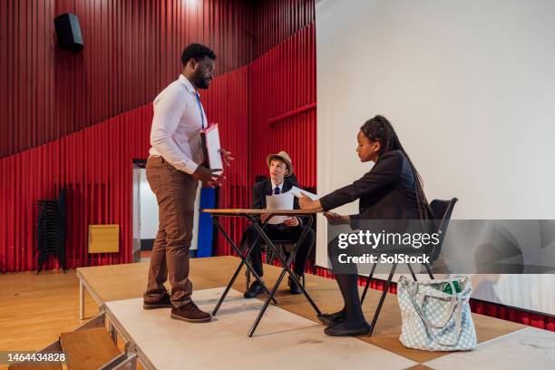 rehearsing on the stage - speech rehearsal stock pictures, royalty-free photos & images