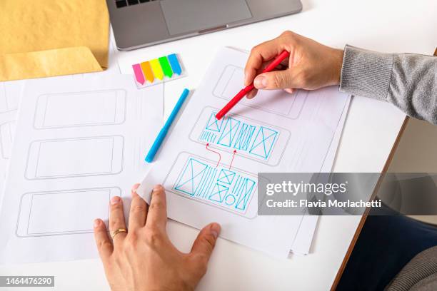 drawing wire frame on desk - ux design stock pictures, royalty-free photos & images