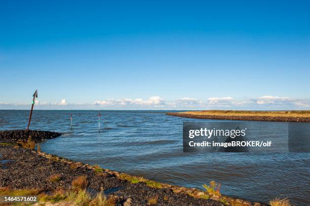 mouth of the river medem into the elbe near otterndorf, district of cuxhaven, lower saxony, germany - cuxhaven stock-fotos und bilder