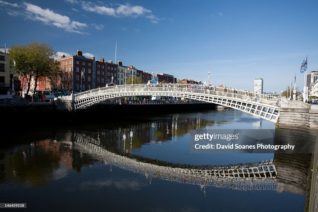 Ha'Penny Bridge, Dublin city