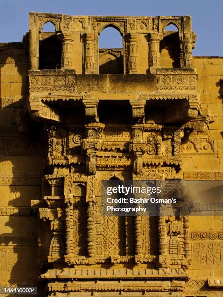 architectural features of tomb at makli - museum for film stock pictures, royalty-free photos & images