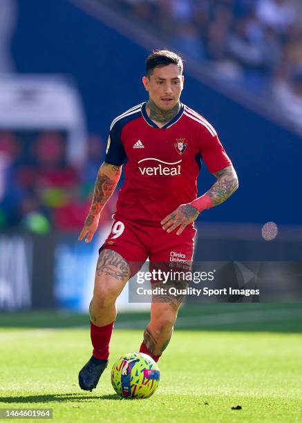 Ezequiel 'Chimy' Avila of CA Osasuna with the ball during the LaLiga Santander match between RCD Espanyol and CA Osasuna at RCDE Stadium on February...