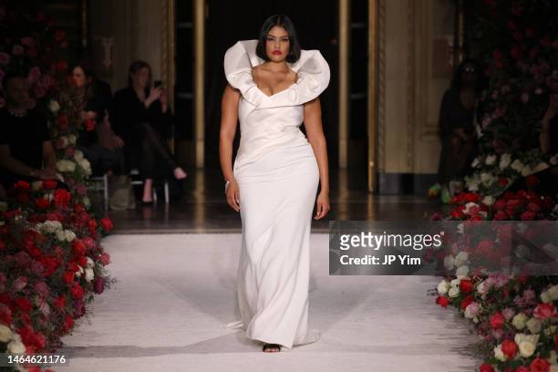 Model walks the runway at Christian Siriano Fall/Winter 2023 NYFW Show at Gotham Hall on February 09, 2023 in New York City.