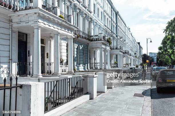 white townhouses in notting hill, london, uk - kensington and chelsea stock pictures, royalty-free photos & images