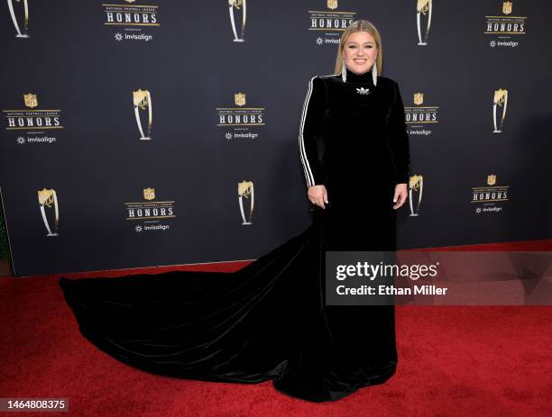 Kelly Clarkson attends the 12th annual NFL Honors at Symphony Hall on February 09, 2023 in Phoenix, Arizona.