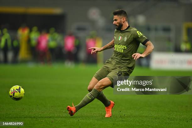 Olivier Giroud of AC Milan competes during the Serie A match between AC MIlan and Torino FC at Stadio Giuseppe Meazza on February 10, 2023 in Milan,...