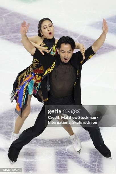 Kana Muramoto and Daisuke Takahashi of Japan compete in Rhythm Dance during the ISU Four Continents Figure Skating Championships at Broadmoor World...