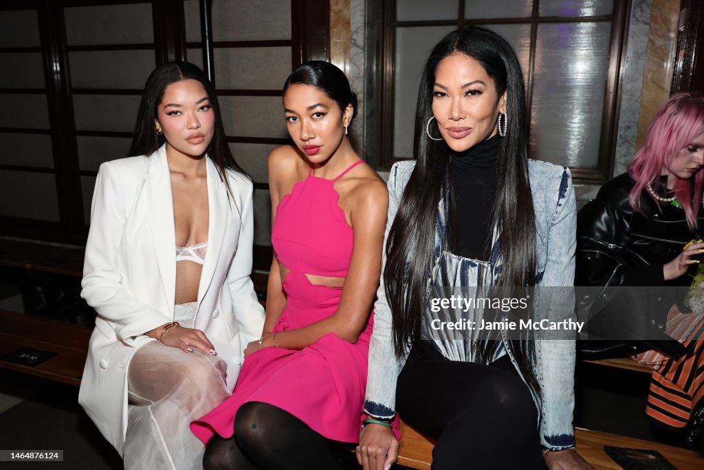 Ming Lee Simmons, Aoki Lee Simmons and Kimora Lee Simmons attend the...  News Photo - Getty Images