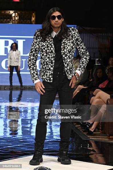 NYFW hiTechMODA Season 9 - Carlos Benguigui NYFW hiTechMODA Season 9 - Carlos Benguigui