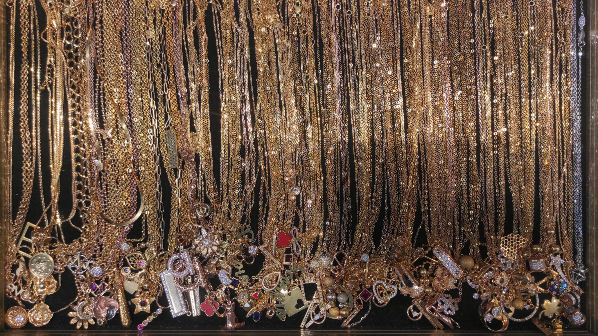 Gold shiny necklaces has displayed in jewelry store Gold shiny necklaces has displayed in jewelry store