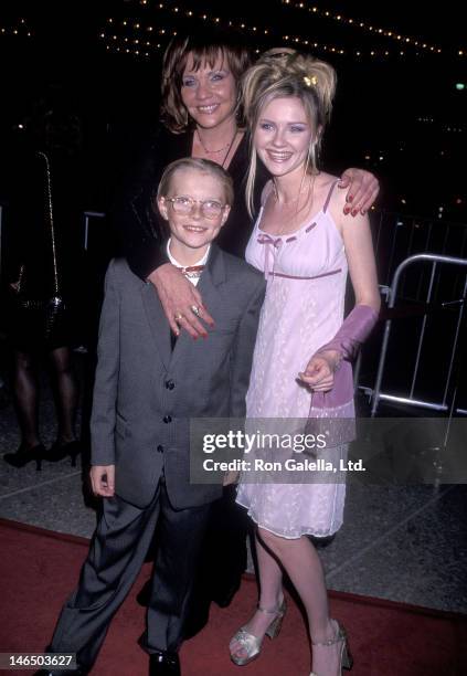 Kirsten Dunst 1997 Photos and Premium High Res Pictures - Getty Images