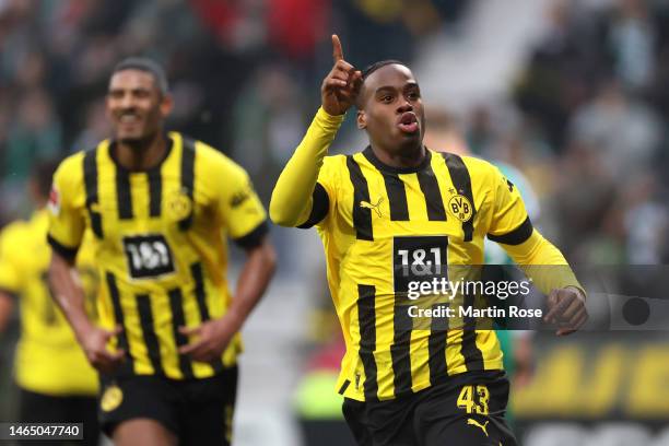 Jamie Bynoe-Gittens of Borussia Dortmund celebrates after scoring the team's first goal during the Bundesliga match between SV Werder Bremen and...