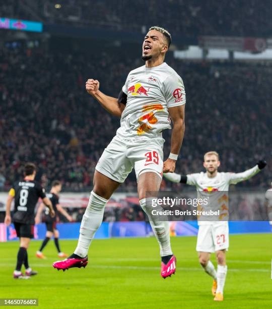 Benjamin Henrichs of RB Leipzig celebrates after scoring his team's first goal during the Bundesliga match between RB Leipzig and 1. FC Union Berlin...