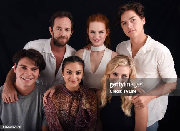 Luke Perry, K.J. Apa, Madelaine Petsch, Camila Mendes, Cole Sprouse and Lili Reinhart from the cast of 'Riverdale'