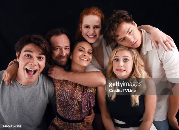 Luke Perry, K.J. Apa, Madelaine Petsch, Camila Mendes, Cole Sprouse and Lili Reinhart from the cast of 'Riverdale'