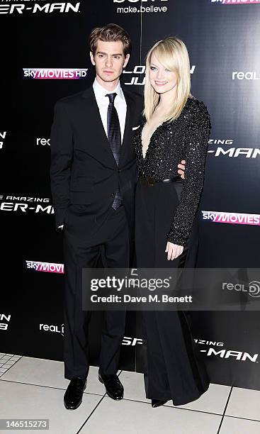 Actors Andrew Garfield and Emma Stone arrive at the UK Premiere of 'The Amazing Spider-Man' at Odeon Leicester Square on June 18, 2012 in London,...