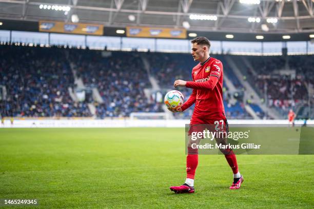 Florian Wirtz of Leverkusen prepares a corner during the Bundesliga match between TSG Hoffenheim and Bayer 04 Leverkusen at PreZero-Arena on February...