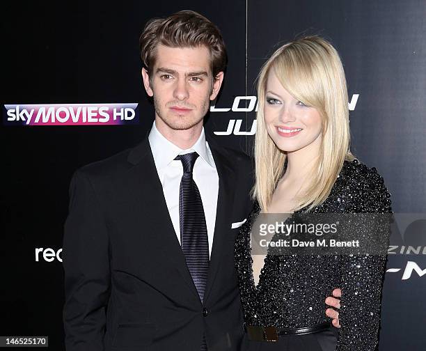 Actors Andrew Garfield and Emma Stone arrive at the UK Premiere of 'The Amazing Spider-Man' at Odeon Leicester Square on June 18, 2012 in London,...