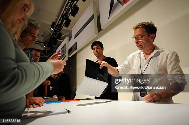 Amazon Ralf Groene 50 Microsoft Announces Surface Tablet In Los Angeles Stock Photos, High ...