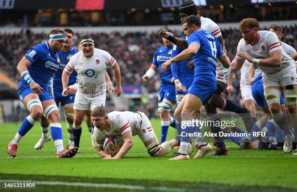 Jack Willis of England goes over the line to score the side's first try during the Six Nations Rugby match between England and Italy at Twickenham...