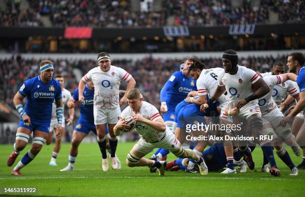 Jack Willis of England goes over the line to score the side's first try during the Six Nations Rugby match between England and Italy at Twickenham...
