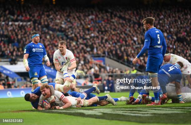 Ollie Chessum of England goes over the line to score the side's second try during the Six Nations Rugby match between England and Italy at Twickenham...